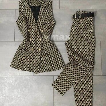 pantalone i prsluk komplet: Komplet u velicini 36 38 i 40
4300 din
Snizeni 🥰😊 — 1