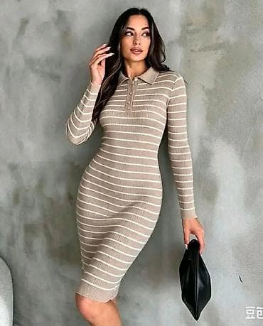 springfield beograd: Rebrasta džemper-haljina sa prugama i kragnom - Model: uska — 2