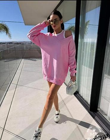 Dresses: Duks haljina i maica
Cena 2100
Uni vel.
V15 — 1