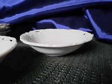 Kitchenware: Porcelanske,vintaz,nove cinije za sladoled. Porcelanske posude — 4