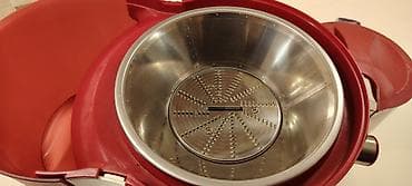 televizor bez antene: Bosch sokovnik MES25C0 Malo korišćen Bosch sokovnik, sa četkom i — 5