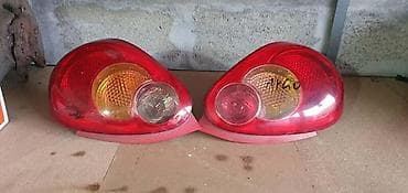 rotaciona svetla: ZADNJE LAMPE STOP SVETLA ZA TOYOTA AYGO — 1