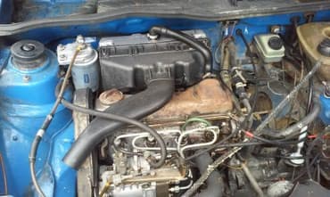 target auto delovi: Motor dobar,skoljka treba da se radi,, u delovima,vise komada.,,,, — 3