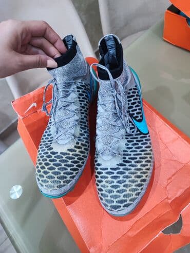 pojasevi za haljine: Trainers, Nike, size - 44 — 4