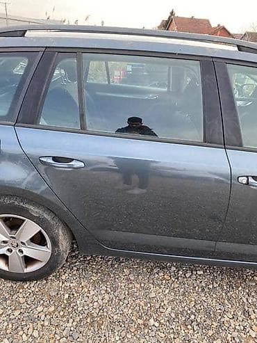isofix u autu: VRATA ZA ŠKODA OCTAVIA OD 2013. DO 2017. GOD. | Zadnja desna vrata — 1