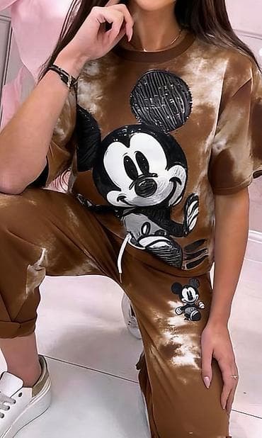 versaci majice: 🔥Ženski komplet – majica i donji deo sa velikim printom Miki Maus — 5