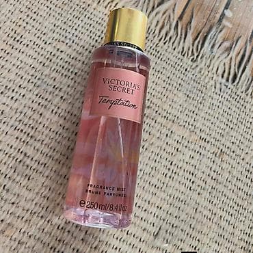 Lične stvari: Mirisi koji osvajaju
Mistovi i gelovi za tuširanje — 1