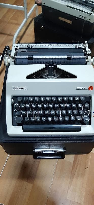 siroki lastis u boji: Olympia Monica očuvano ko novo — 7