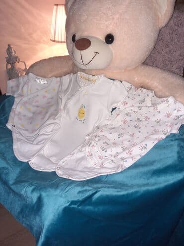 Bodiji i zeke za bebe: Set od 3 bebi bodija kratkih rukava. - Modeli: prepklopni/kopčanje — 3