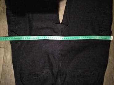 pantalone od vestacke koze: Italijanske pantalonedzeparice . Kao nove bez ikakvih mana. Marcel — 5