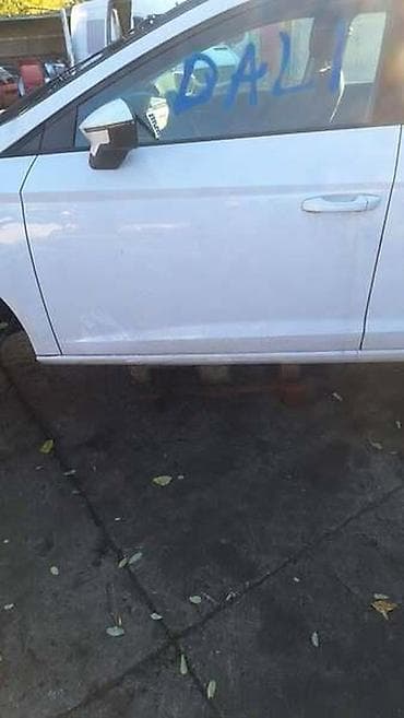 auto pijaca valjevo: SEAT LEON 2015. GOD. - KOMPLETAN AUTO U DELOVIMA — 1