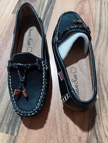 Flat shoes: Mokasine nove: crne u broju 37 a bez u broju 40 — 1