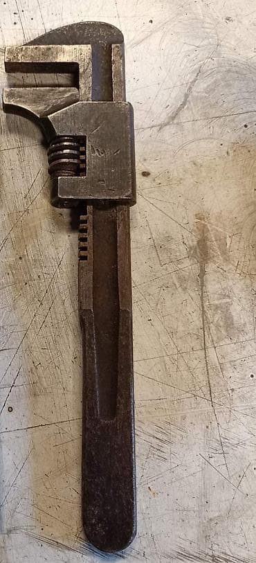 Pneumatski alati i kompresori: Francuski kljuc: Otvor 4.5 cm - Tang/Jus - Materijal: pun čelik — 2