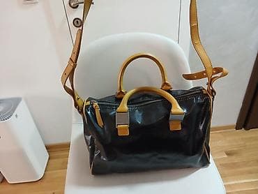 srca za kicanke: Kožna torba SimplyVera Vera Wang – crna sa konjak detaljima - — 2