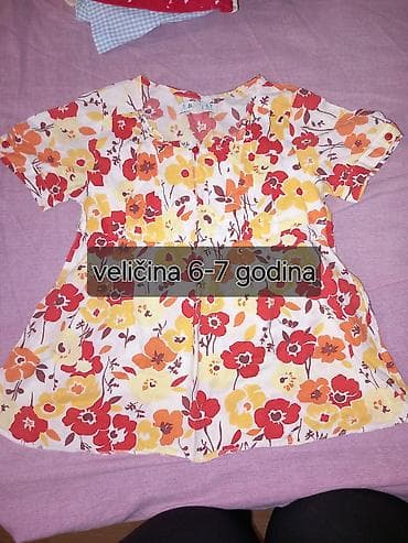 džip na akumulator: Dečija odeća – komplet različitih haljinica i tunika, džak pun stvari — 6