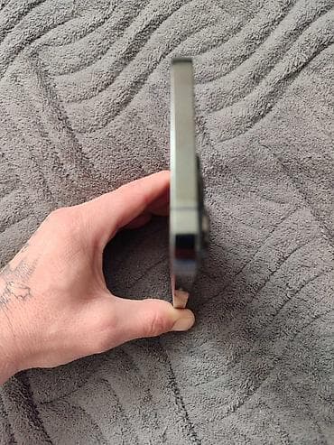Iphone 13 Pro Max 128 Telefon u perfektnom stanju Sve je na njemu na lalafo.rs Iphone 13 Pro Max 128 Telefon u perfektnom stanju Sve je na njemu