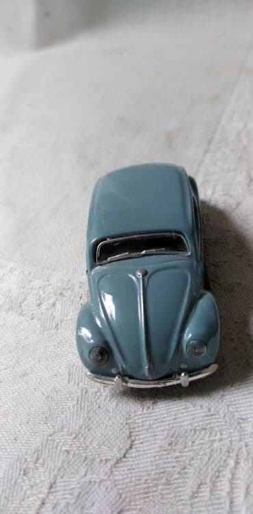 lektira za 7 razred cipela na kraju sveta: Burago VW buba oko 1:50 (7,5 cm.) China,cena za kom — 2