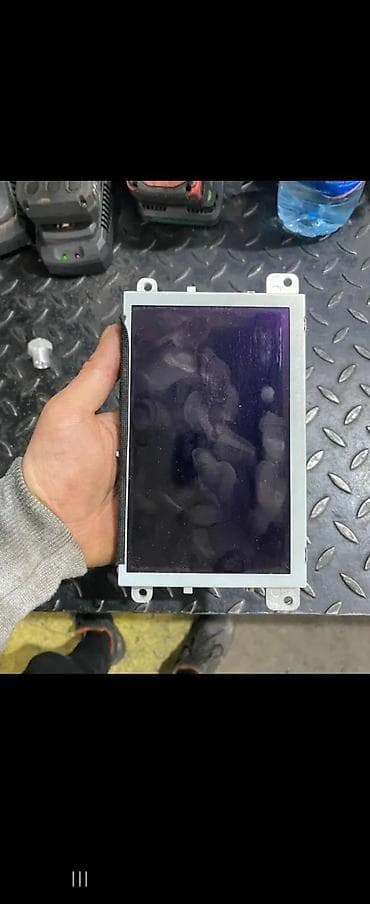rovus ventilator 5 v 1: AUDI A4 A5 Q5 EKRAN 8R0919604 | Audi vagen delovi altina zemun — 4