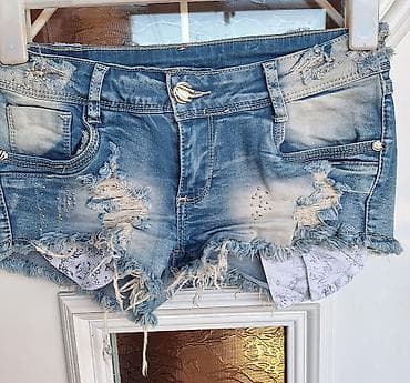 Ženske teksas šorts – veličina M - Model: kratki, skinny kroj sa na lalafo.rs Ženske teksas šorts – veličina M - Model: kratki, skinny kroj sa