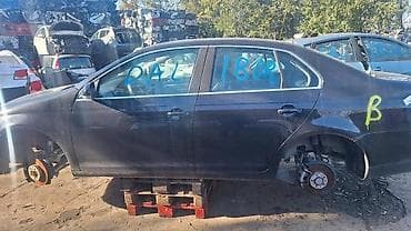 globber 4 in 1: VOLKSWAGEN JETTA 2008. GOD. - KOMPLETAN AUTO U DELOVIMA — 4