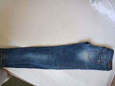 new yorker obuca: Farmerke i bluze,majce zajedno 1000 ili posebno farmerke 800 bluze — 5