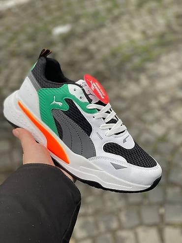 metro bele patike: Puma
brojevi 40 do 44 — 3