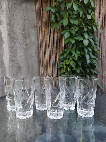 polovno posudje kupujemprodajem: Set od 6 viskih čaša od brušenog stakla/kristala. - Visina: oko 12 cm — 1