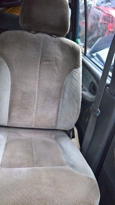 Auto delovi: KIA Carens sedista Slanje Brzom postom ide na odgovornost Primaoca. ( — 2