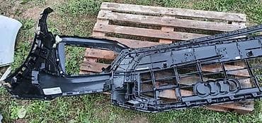 nalepnice za branike: PREDNJI BRANIK ZA AUDI Q8 | Audi q8 prednji branik delovi audi 4M8 — 2
