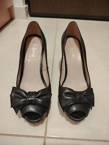 zute starke zenske: Crne ženske salonke s otvorenim prstima i mašnom - Klasičan model sa — 8