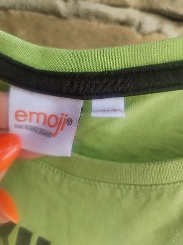 odeca za bebu: Emoji majica za dečake, vel. 146 – super očuvana. - Brend: emoji – — 3