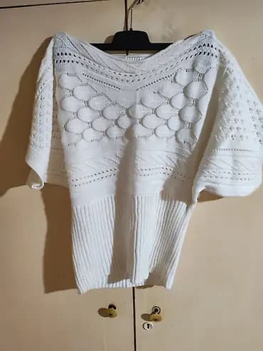 Bela pletena ženska bluzica/pončo kroja - Boja: čista bela -