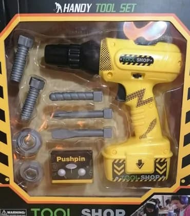 Cena 950 din Za male majstore Busilica na baterije + prateći delovi