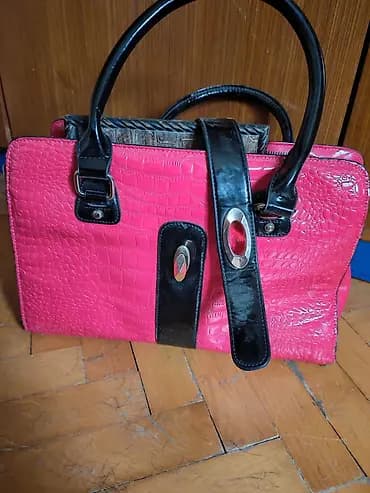 Ženska torba – krokodil tekstura, dvobojna - Materijal: veštačka koža