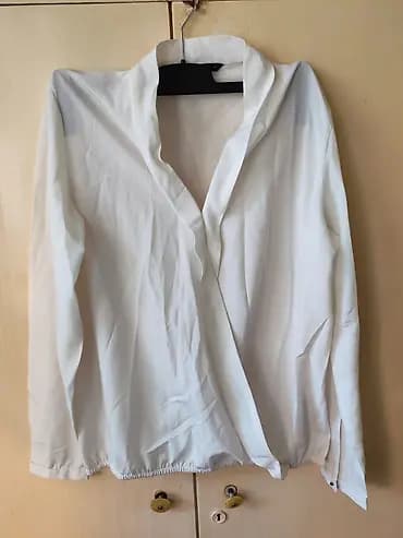 Ženska košulja Calliope, veličina L. - Boja: bela - Kroj: preklopni