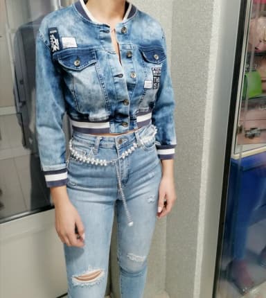 Fensi teksas jakna
Vel S
Kao nova
Plaćena 6900