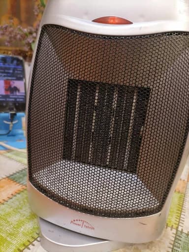 Grejalica duvaljka 2 brzine plus ventilator 1500w. PowerTehnik. Dobra