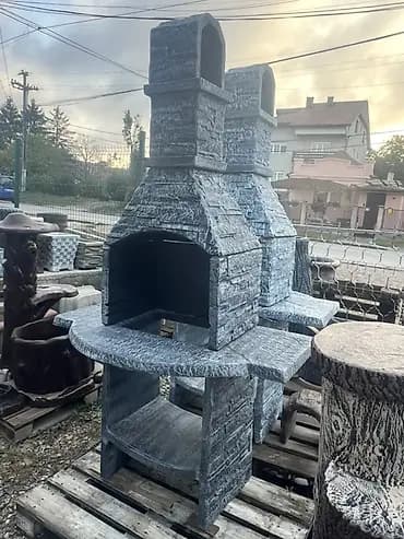 Vrtni roštilj/pečenjara od livenog betona sa imitacijom kamena -