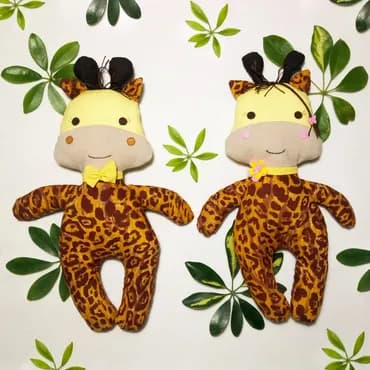 Žirafe lutkice Spoljašnji materijal pamuk 100 %. Punjeno veštačkom