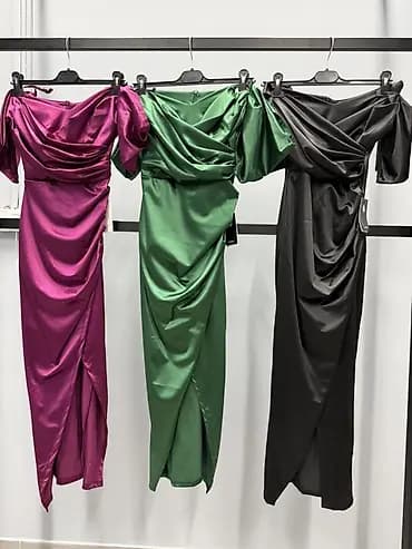 ✅Elegantna midi haljina sa efektnim naborima
✅3200 din
