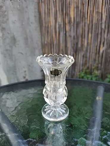 .Mala kristalna vaza Crystal Zaječar - Jugoslavija (Sa etiketom) -