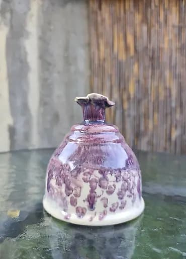 Ručno rađena keramička mini vaza/bočica - Materijal: keramika