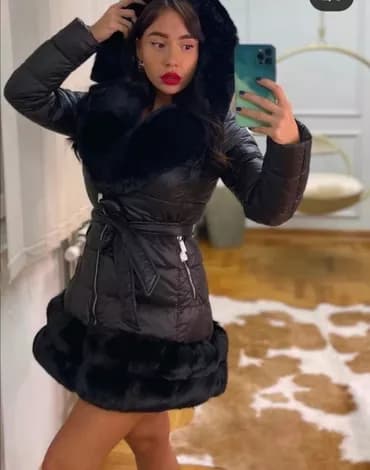 Prelepa jakna
Novo
Vel S M