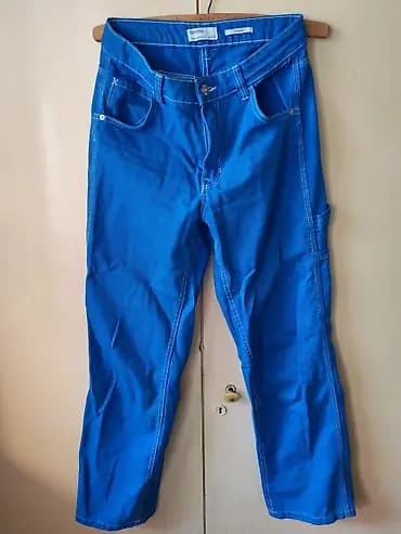 Bershka pantalone – model Straight - Boja: intenzivno plava sa