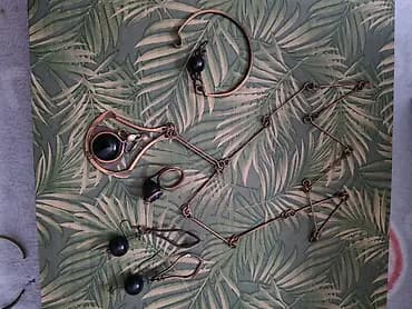 Unikatni set ručno rađenog nakita u artisan stilu, od bakarne žice sa