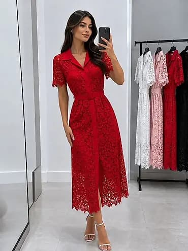 Elegantna midi haljina od čipke
Dostupna u 3 boje
3999 din cena