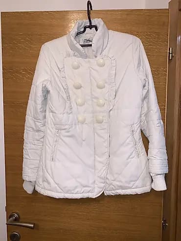 Todor jakna vel. S 
Lepo ocuvana jakna za prelazno vreme