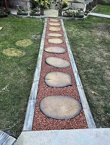 Ukrasna staza za dvorište/baštu – ručno rađene „step stones” ploče sa