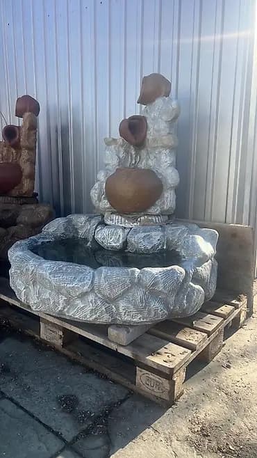 Dekorativna baštenska fontana sa kaskadnim posudama - Materijal