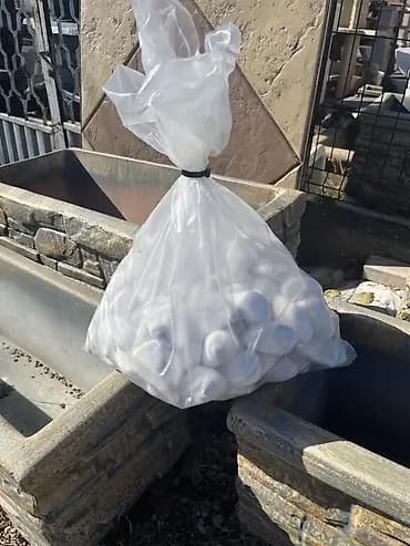 Dekorativni beli oblutci – pakovanje u vreći - Materijal: prirodni